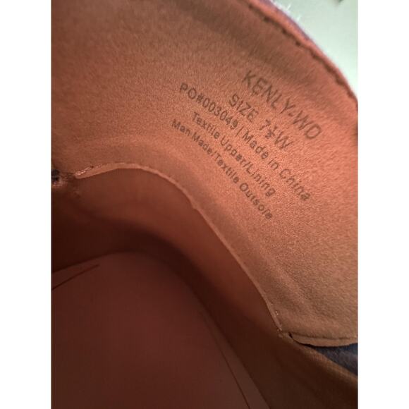 Journee Collection Kenly-WD Shoes Womens Size 7.5 Suede Loafers Lug Sole New - Picture 9 of 14